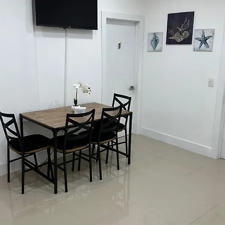 103 Miami Shared Rooms For Men Central Comfortable, Affordable-3